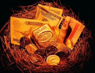 黄金积存和金条投资哪个更划算？