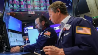 午盘：美股继续上扬 道指再创新高