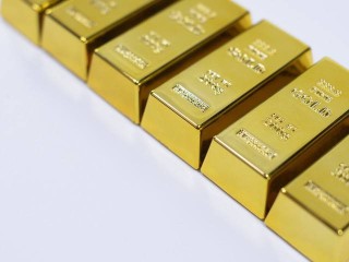 新手投资黄金选实物还是ETF更稳妥？