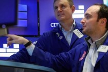 盘前：纳指期货跌0.49% 全球股市整体持稳