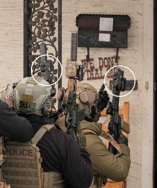 照片曝光！美媒：美移民执法行动部分武器疑似直接来自战场