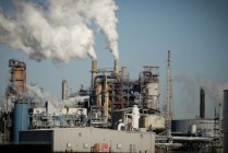 伊朗战争进入第五周 布伦特原油或将创史上最大单月涨幅