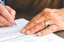 如何知晓医保转移相关流程并顺利办理？医保转移顺利办理有哪些关键步骤？