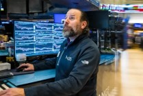 2月21日收盘：美股周五收高 特朗普全球关税被驳回