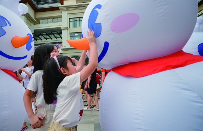 胖东来、蜜雪冰城、泡泡玛特背后 新消费的“河南现象” 第1张 胖东来、蜜雪冰城、泡泡玛特背后 新消费的“河南现象” 第1张