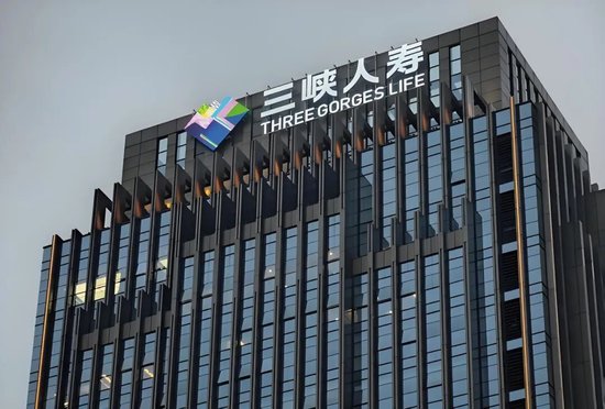 六年空悬终落地:雷万春接掌三峡人寿,本土险企迎新突围契机 第1张 六年空悬终落地:雷万春接掌三峡人寿,本土险企迎新突围契机 第1张