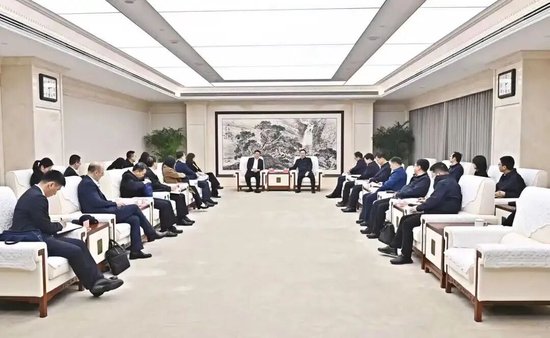 进出口银行董事长陈怀宇与雄安新区党工委书记、管委会主任张国华举行会谈 第2张 进出口银行董事长陈怀宇与雄安新区党工委书记、管委会主任张国华举行会谈 第2张