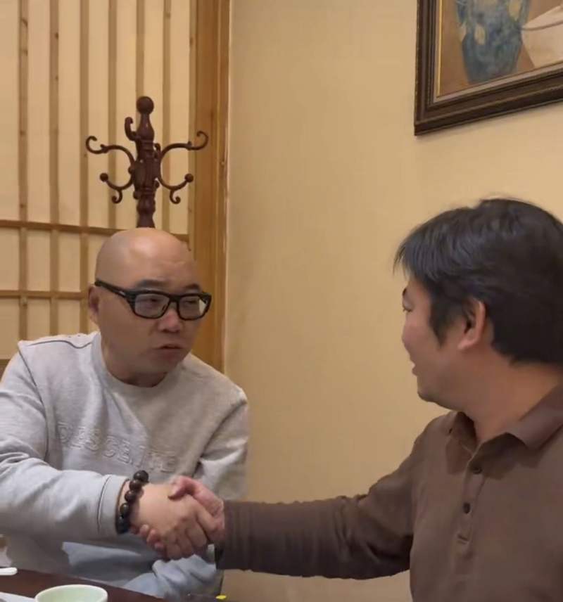 张雪和凯越机车创始人握手言和：互相祝福拿冠军  第1张